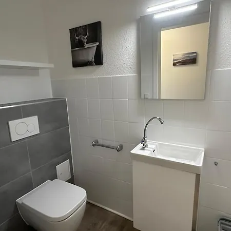 Hansestube Zentrale 3 Zimmer Ferienwohnung Mit Terrasse 73M2